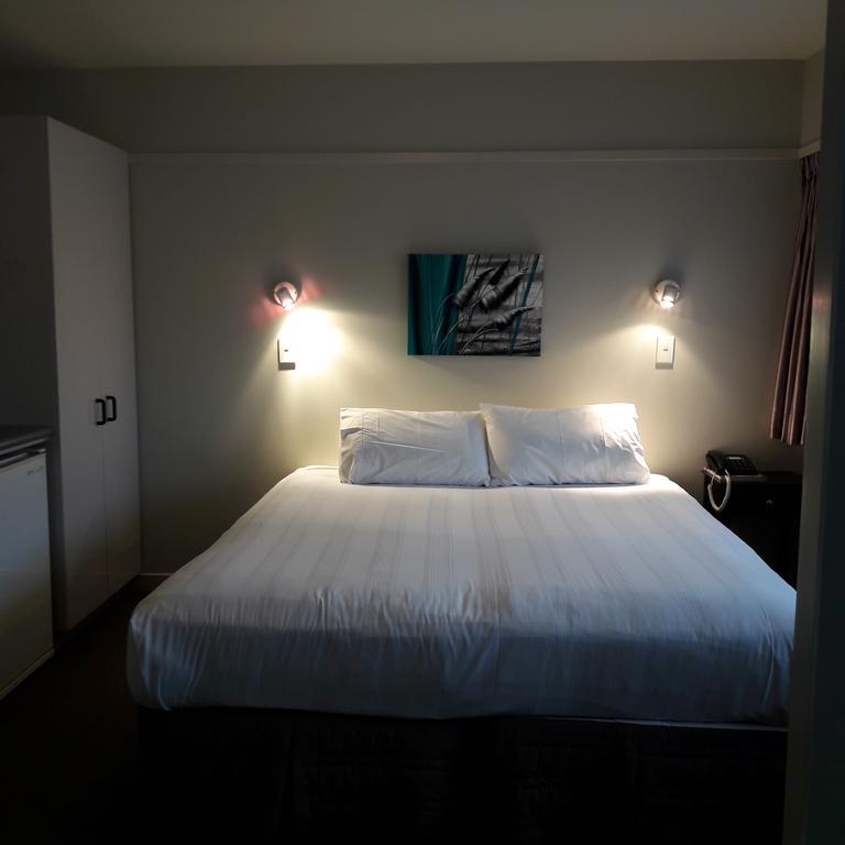 נלסון Aloha Lodge Beachside Accommodation מראה חיצוני תמונה
