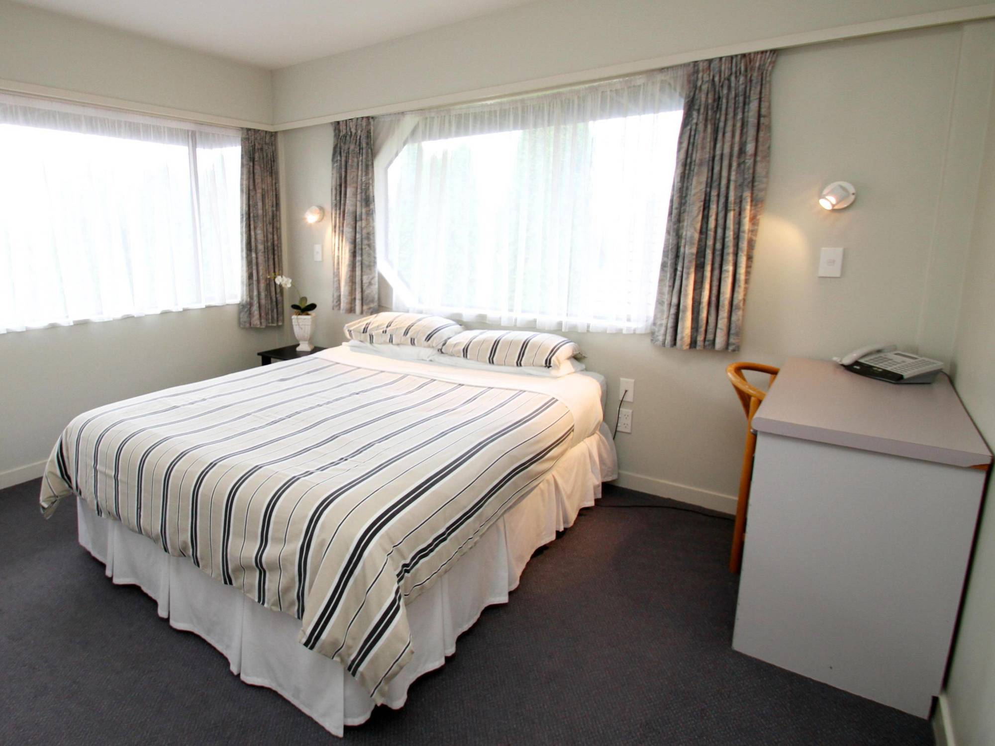 נלסון Aloha Lodge Beachside Accommodation מראה חיצוני תמונה