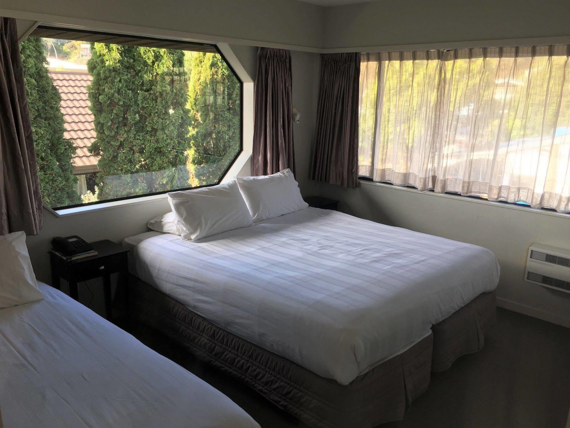 נלסון Aloha Lodge Beachside Accommodation מראה חיצוני תמונה