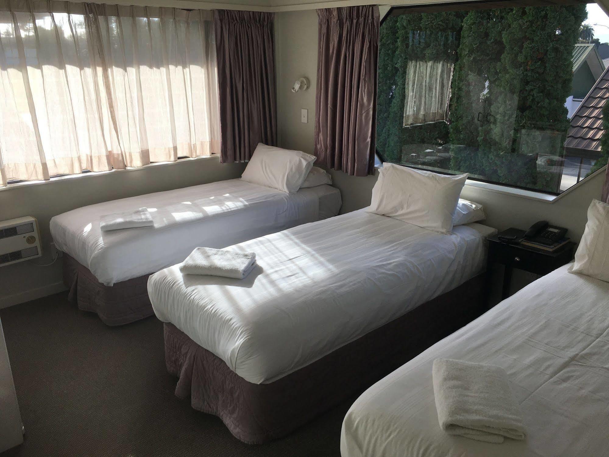 נלסון Aloha Lodge Beachside Accommodation מראה חיצוני תמונה