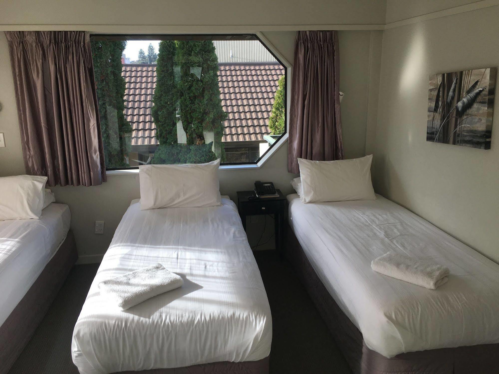 נלסון Aloha Lodge Beachside Accommodation מראה חיצוני תמונה